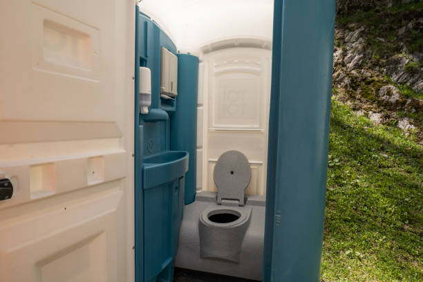 Best Portable toilet rental cost  in New Castle, IN